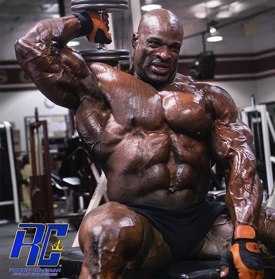 Ronnie Coleman is still in the gym even after multiple surgeries